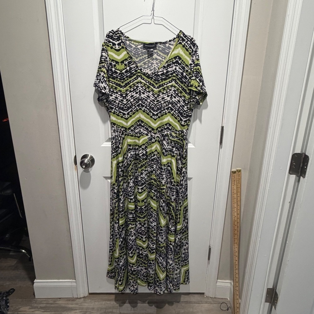 Ashley Stewart Womens Maxi Dress Abstract Chevron Lime Green Black 14/16